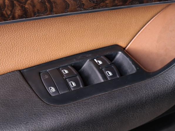Audi A6 III (C6) Рестайлинг с пробегом 2010 года, цена 1 200 000 рублей, 282531 км, седан, Автокод Объявления