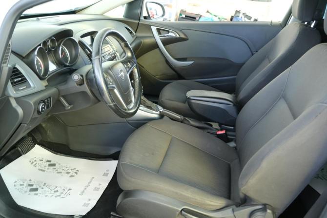 Opel Astra J Рестайлинг с пробегом 2012 года, цена 799 000 рублей, 123464 км, хэтчбек, Автокод Объявления