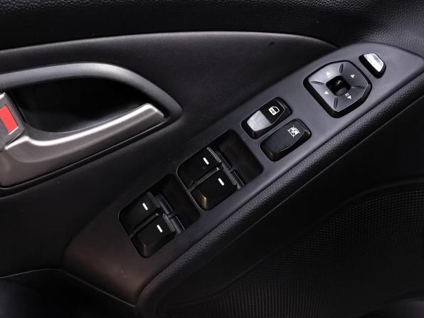 Hyundai ix35 I с пробегом 2011 года, цена 960 000 рублей, 243000 км, внедорожник, Автокод Объявления