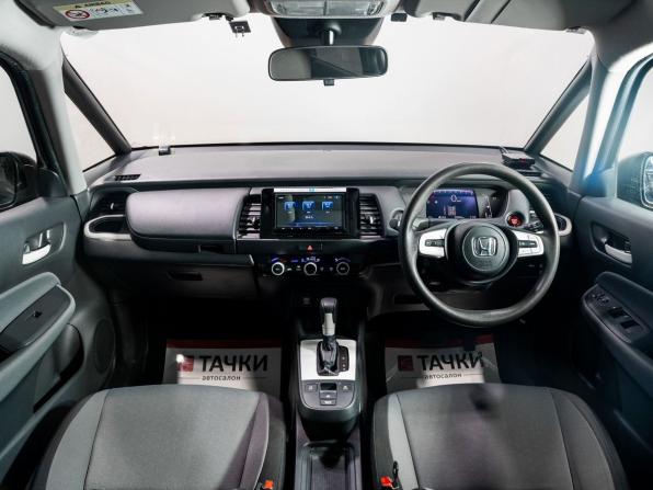 Honda Fit IV с пробегом 2022 года, цена 1 335 000 рублей, 79803 км, хэтчбек, Автокод Объявления