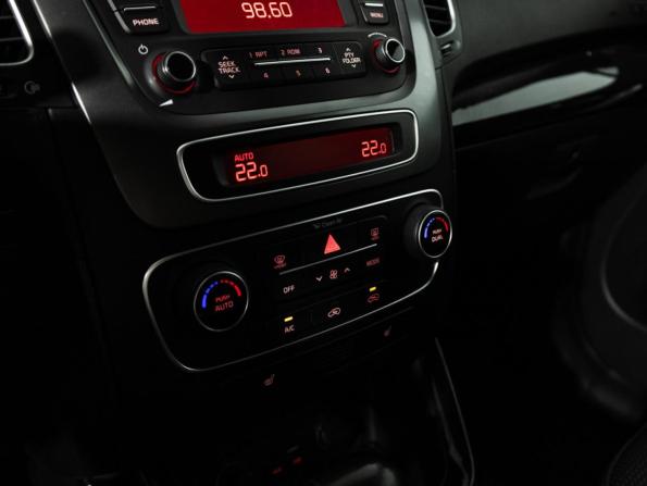 Kia Sorento II Рестайлинг с пробегом 2017 года, цена 1 749 700 рублей, 149069 км, внедорожник, Автокод Объявления