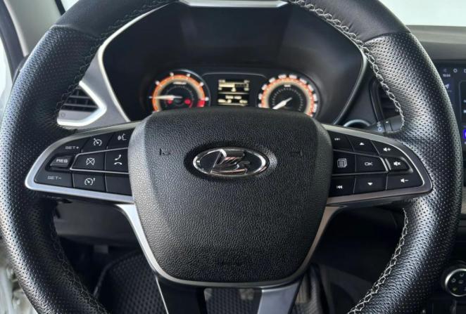 Lada (ВАЗ) Vesta I Рестайлинг (NG) с пробегом 2024 года, цена 1 265 000 рублей, 33251 км, седан, Автокод Объявления