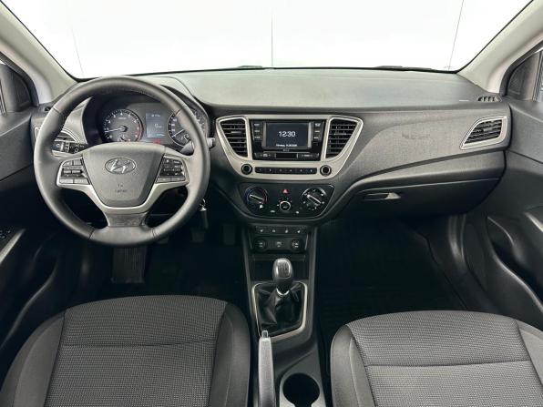 Hyundai Solaris II с пробегом 2019 года, цена 1 370 000 рублей, 92216 км, седан, Автокод Объявления