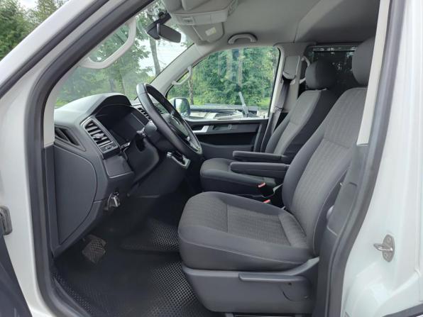 Volkswagen Caravelle T6 с пробегом 2019 года, цена 3 700 000 рублей, 132701 км, минивэн, Автокод Объявления