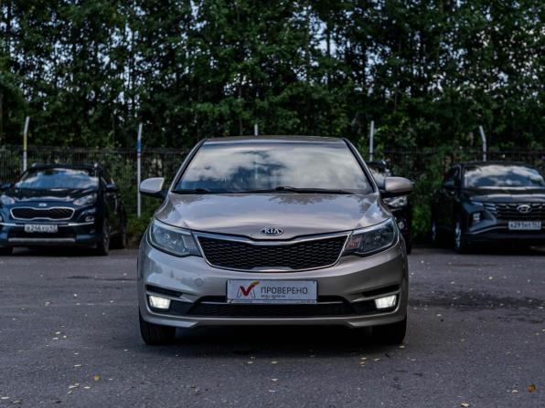 Kia Rio III Рестайлинг с пробегом 2015 года, цена 925 000 рублей, 109310 км, седан, Автокод Объявления