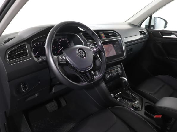 Volkswagen Tiguan II с пробегом 2018 года, цена 3 350 000 рублей, 89000 км, внедорожник, Автокод Объявления