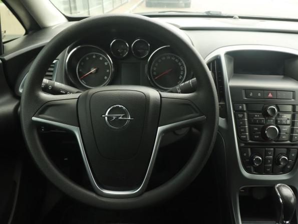 Opel Astra J Рестайлинг с пробегом 2012 года, цена 752 000 рублей, 129014 км, хэтчбек, Автокод Объявления