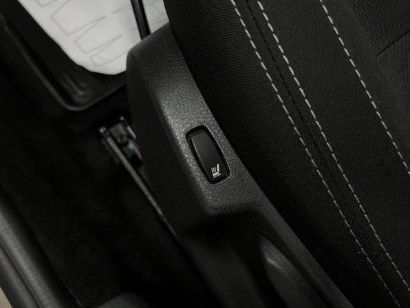 Renault Logan II Рестайлинг с пробегом 2019 года, цена 1 040 000 рублей, 97699 км, седан, Автокод Объявления
