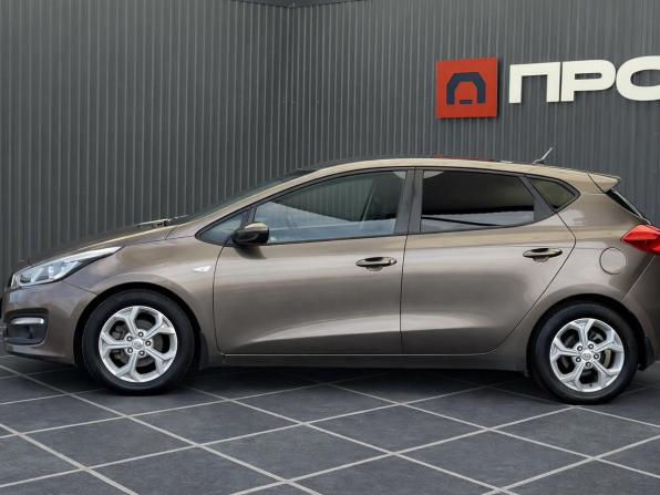 Kia Ceed II Рестайлинг с пробегом 2016 года, цена 1 177 000 рублей, 147472 км, хэтчбек, Автокод Объявления