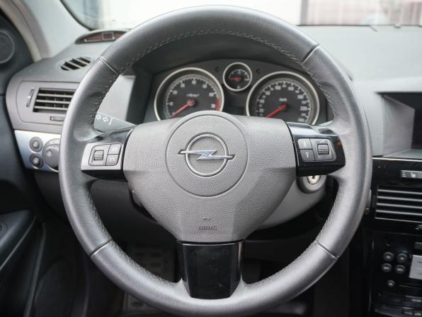 Opel Astra H Рестайлинг с пробегом 2008 года, цена 650 000 рублей, 68785 км, хэтчбек, Автокод Объявления