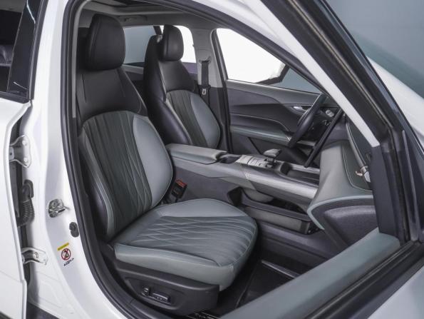 Changan Lamore с пробегом 2024 года, цена 2 180 000 рублей, 38981 км, седан, Автокод Объявления