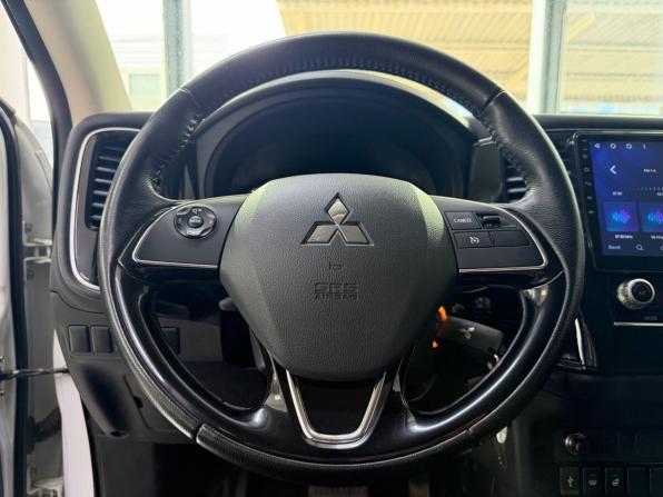Mitsubishi Outlander III Рестайлинг 3 с пробегом 2020 года, цена 2 250 000 рублей, 80241 км, внедорожник, Автокод Объявления