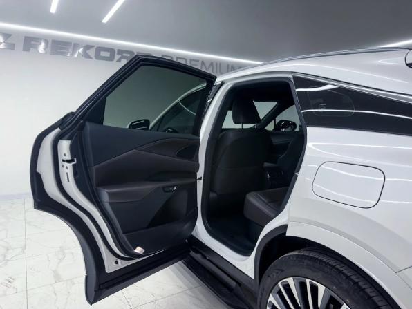 Lexus RX V с пробегом 2023 года, цена 10 100 000 рублей, 46164 км, внедорожник, Автокод Объявления
