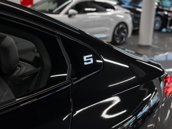 BMW 5 серии VIII (G60/G61/G68) с пробегом 2025 года, цена 8 250 000 рублей, 5 км, седан, Автокод Объявления