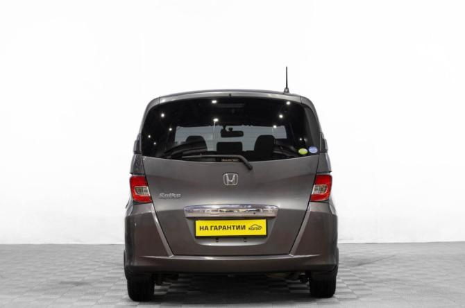 Honda Freed I Рестайлинг 2 с пробегом 2015 года, цена 1 349 000 рублей, 100000 км, компактвэн, Автокод Объявления