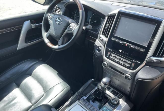 Toyota Land Cruiser 200 Series Рестайлинг 2 с пробегом 2016 года, цена 5 250 000 рублей, 210792 км, внедорожник, Автокод Объявления