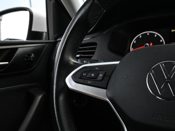 Volkswagen Polo VI с пробегом 2021 года, цена 1 679 000 рублей, 59937 км, лифтбек, Автокод Объявления