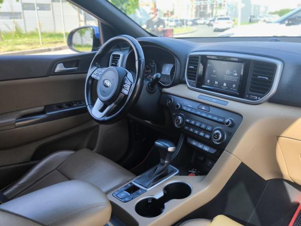 Kia Sportage IV Рестайлинг с пробегом 2018 года, цена 2 250 000 рублей, 121655 км, внедорожник, Автокод Объявления