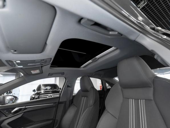 Audi A3 IV (8Y) Рестайлинг с пробегом 2022 года, цена 2 760 000 рублей, 48889 км, седан, Автокод Объявления