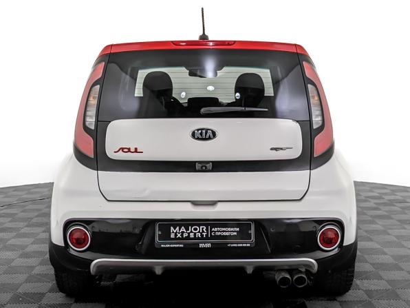 Kia Soul II Рестайлинг с пробегом 2017 года, цена 1 455 000 рублей, 138303 км, хэтчбек, Автокод Объявления