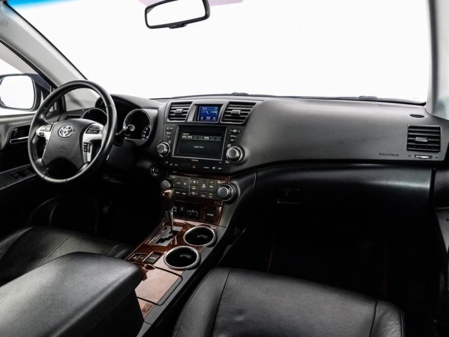 Toyota Highlander II (XU40) Рестайлинг Санкт-Петербург  - изображение 10