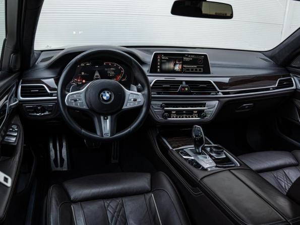 BMW 7 серии VI (G11/G12) Рестайлинг с пробегом 2020 года, цена 6 604 000 рублей, 108703 км, седан, Автокод Объявления