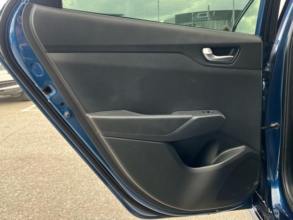 Hyundai Solaris II Рестайлинг с пробегом 2021 года, цена 1 569 000 рублей, 115000 км, седан, Автокод Объявления