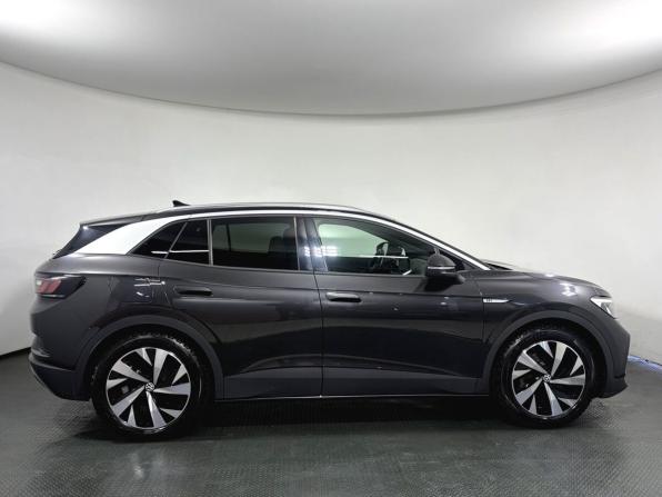 Volkswagen ID.4 с пробегом 2021 года, цена 3 390 000 рублей, 52266 км, внедорожник, Автокод Объявления