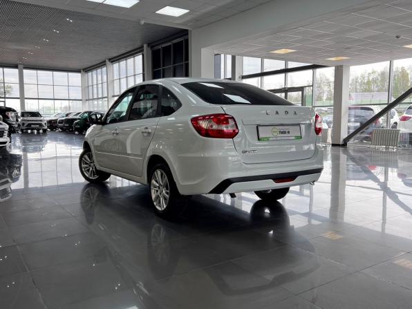 Lada (ВАЗ) Granta I Рестайлинг с пробегом 2023 года, цена 895 000 рублей, 51096 км, лифтбек, Автокод Объявления