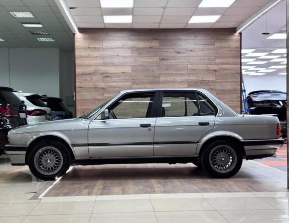BMW 3 серии II (E30) с пробегом 1989 года, цена 1 430 000 рублей, 199000 км, седан, Автокод Объявления
