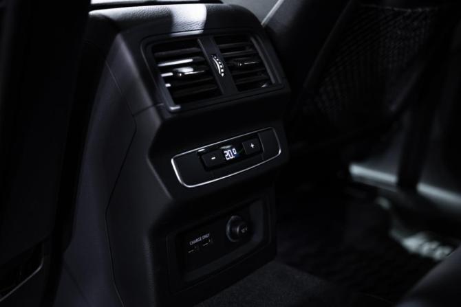 Audi Q5 II (FY) Рестайлинг с пробегом 2021 года, цена 5 259 645 рублей, 11648 км, внедорожник, Автокод Объявления