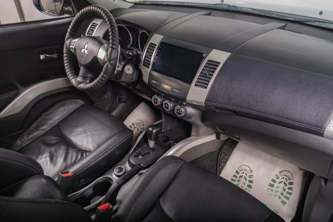 Mitsubishi Outlander II Рестайлинг с пробегом 2011 года, цена 1 299 000 рублей, 228650 км, внедорожник, Автокод Объявления