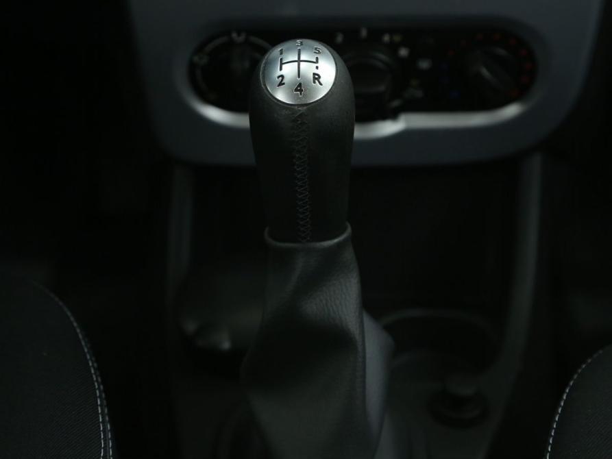 Renault Sandero I Иваново  - изображение 16