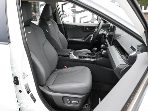 Toyota RAV4 VI (XA60) с пробегом 2025 года, цена 4 300 000 рублей, 15 км, внедорожник, Автокод Объявления
