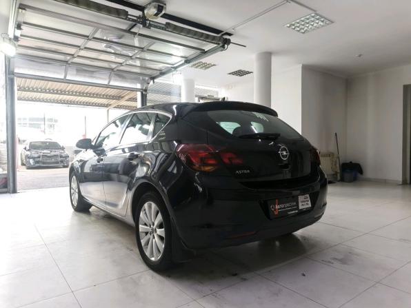 Opel Astra J с пробегом 2010 года, цена 650 000 рублей, 195600 км, хэтчбек, Автокод Объявления