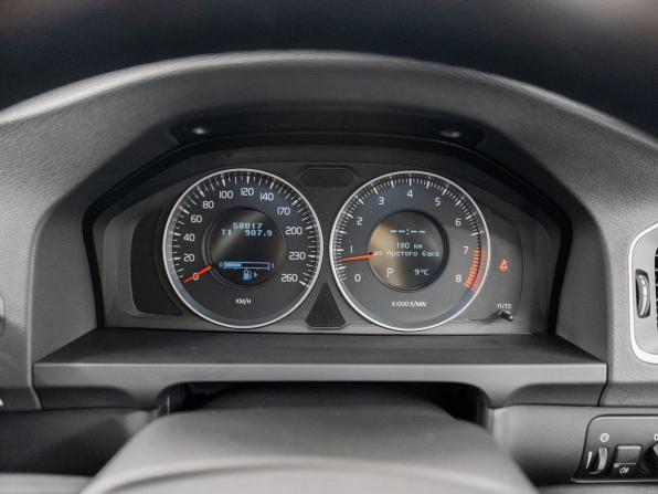 Volvo V60 I с пробегом 2011 года, цена 1 350 000 рублей, 58000 км, универсал, Автокод Объявления