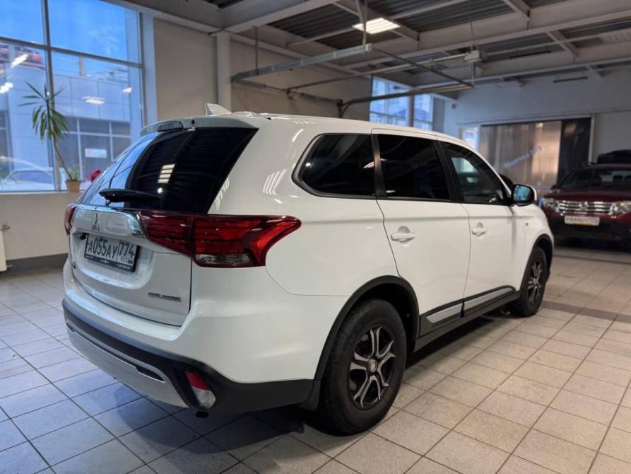 Mitsubishi Outlander III Рестайлинг 2 Челябинск  - изображение 5