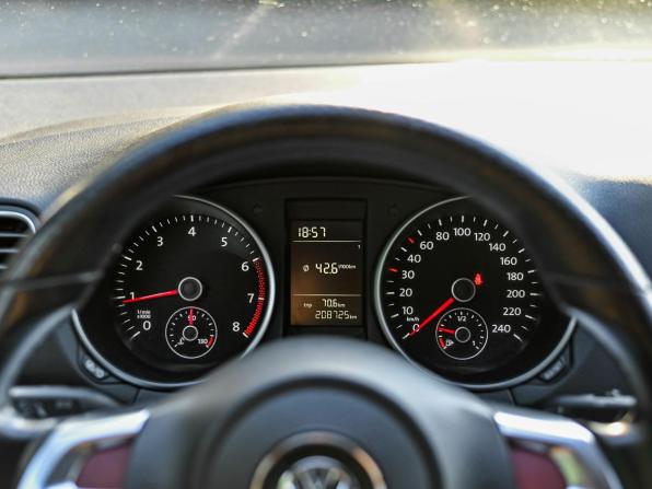 Volkswagen Golf VI с пробегом 2012 года, цена 690 000 рублей, 208404 км, хэтчбек, Автокод Объявления