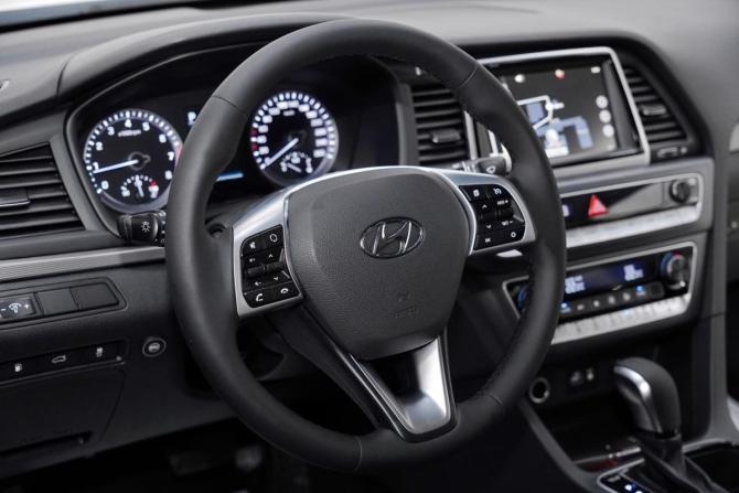 Hyundai Sonata VII (LF) Рестайлинг с пробегом 2018 года, цена 1 349 000 рублей, 99000 км, седан, Автокод Объявления