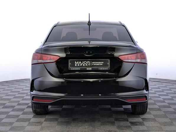 Hyundai Solaris II Рестайлинг с пробегом 2021 года, цена 1 475 000 рублей, 78092 км, седан, Автокод Объявления