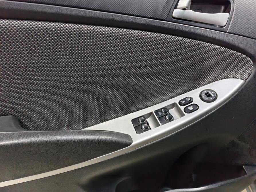 Hyundai Solaris I Курск  - изображение 13