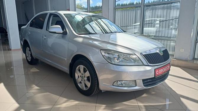 Skoda Octavia II (A5) Рестайлинг с пробегом 2013 года, цена 741 000 рублей, 262000 км, лифтбек, Автокод Объявления