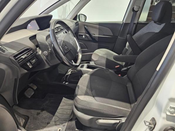 Citroen C4 Picasso II Рестайлинг с пробегом 2017 года, цена 1 179 000 рублей, 114642 км, компактвэн, Автокод Объявления