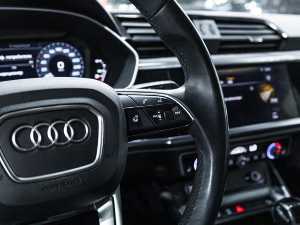 Audi Q3 Sportback II (F3) с пробегом 2020 года, цена 3 590 000 рублей, 84584 км, внедорожник, Автокод Объявления