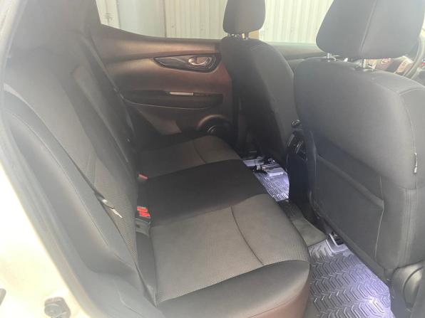 Nissan Qashqai II с пробегом 2015 года, цена 1 470 000 рублей, 178512 км, внедорожник, Автокод Объявления