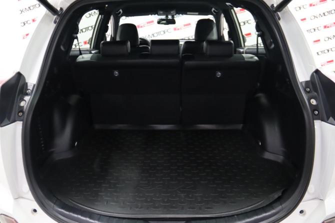 Toyota RAV4 IV (XA40) Рестайлинг с пробегом 2016 года, цена 2 695 950 рублей, 63777 км, внедорожник, Автокод Объявления