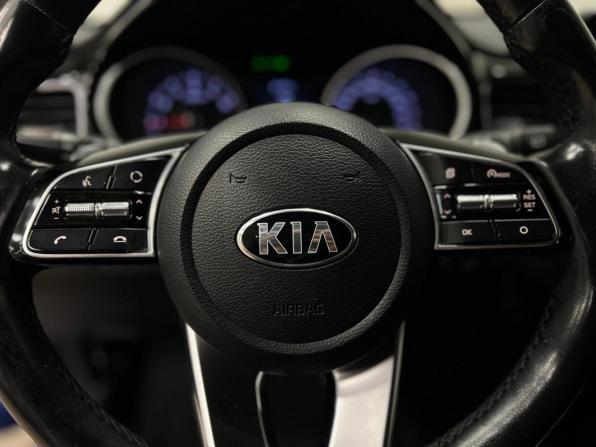 Kia Ceed III Рестайлинг с пробегом 2021 года, цена 1 569 000 рублей, 137200 км, хэтчбек, Автокод Объявления