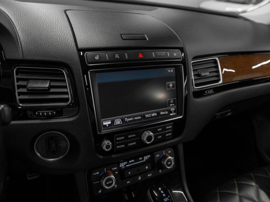 Volkswagen Touareg II Рестайлинг Москва  - изображение 22