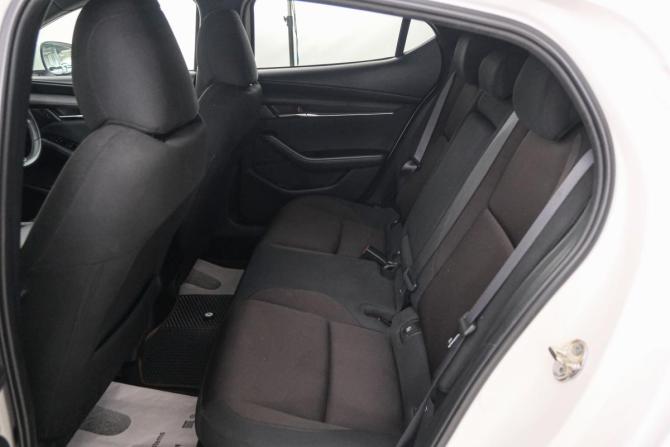 Mazda 3 IV (BP) с пробегом 2019 года, цена 1 799 000 рублей, 86000 км, хэтчбек, Автокод Объявления