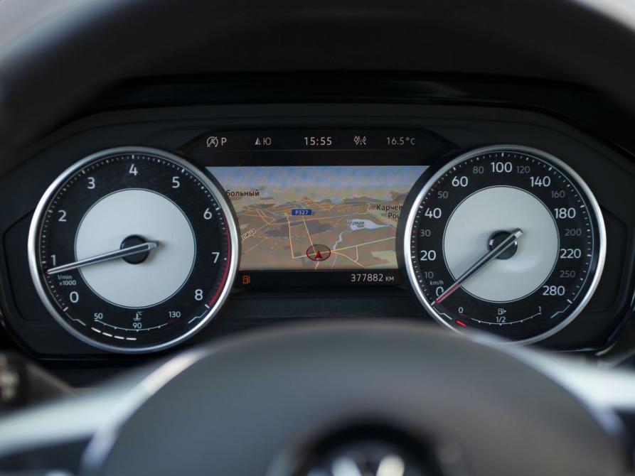 Volkswagen Touareg III Курган  - изображение 14